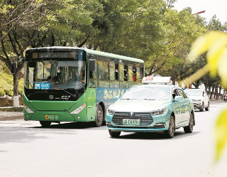 “绿色公交”让低碳出行成为新风尚