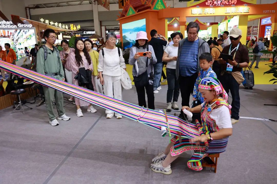 独龙毯.jpg